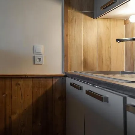 Cosy 5 Persons / In Out Apartment *