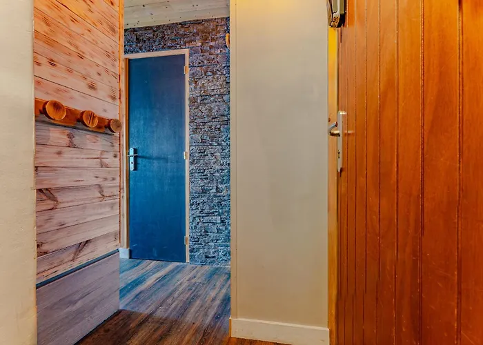 Διαμέρισμα Cosy 5 Persons / In Out *